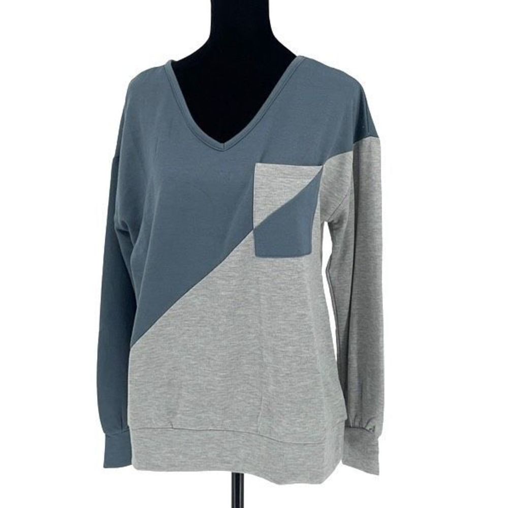 Steve Madden Womens Colorblock Pocket Pullover Sweatshirt Gray Blue Small NWOT